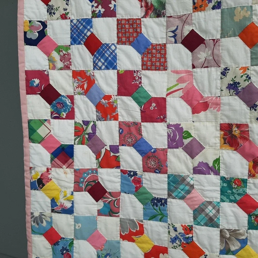 Vintage Bowtie Quilt 77